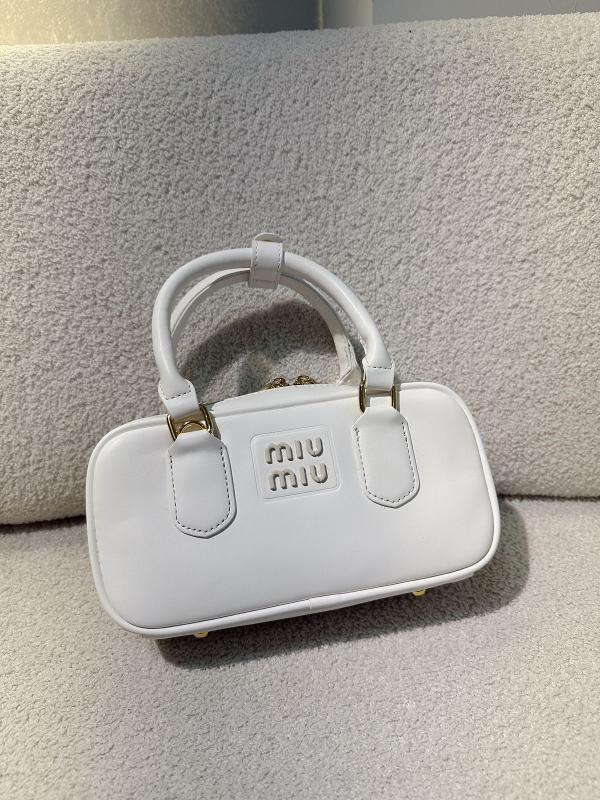 BOLSO MIU MIU BLANCO RECTANGULO - Image 3