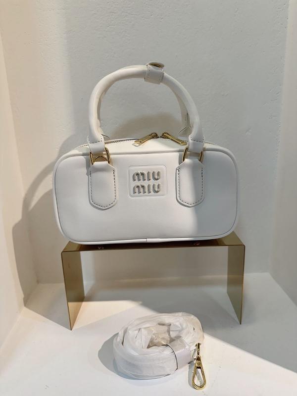 BOLSO MIU MIU BLANCO RECTANGULO - Image 4