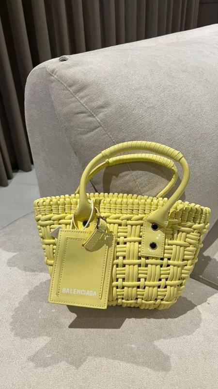 BOLSO BALENCIAGA AMARILLO - Image 1