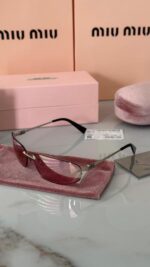 GAFAS MIU MIU CAT EYE ROSADA