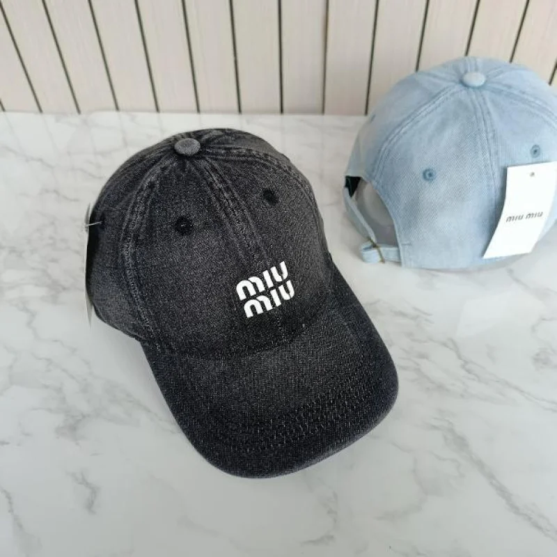 GORRA MIU MIU JEANS VARIADA - Image 3