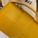 BOLSO JACQUEMUS AMARILLO MOSTAZA