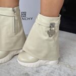 BOTAS GIVENCHY NUDE CORTA