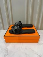 SANDALIA HERMES NEGRA PIEDRAS