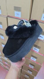 SUECOS UGG NEGROS - Image 2