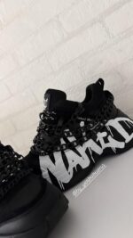 NAKED WOLFE NEGRO GRAFITI CADENAS - Image 3