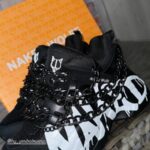 NAKED WOLFE NEGRO GRAFITI CADENAS