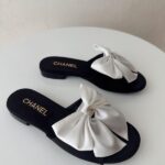 SANDALIA CHANEL MONO BLANCO