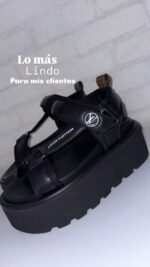 SANDALIA LOUIS VUITTON NEGRA PLATAFORMA - Image 2