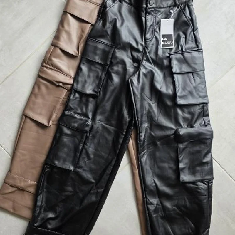 PANTALON CUERINA CARGO LABIJOU NEGRO Y CAFE - Image 2