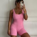 ENTERIZO ALO CORTO EN RIB FUCSIA