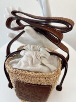 BOLSO LOEWE EN YUTE REDONDO - Image 2