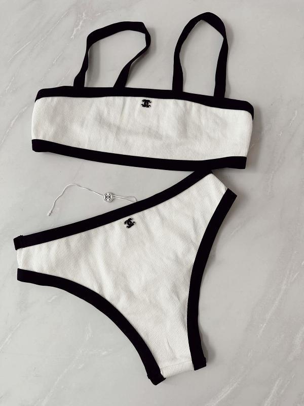 BIKINI CHANEL BLANCO CON NEGRO - Image 1