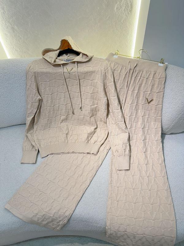 CONJUNTO VALENTINO NUDE - Image 1