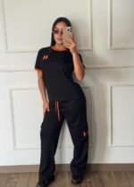 CONJUNTO HERMES NEGRO BORDE NARANJA - Image 3