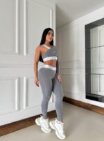 SET NIKE LEGGINS PLATEADO - Image 2