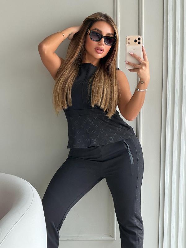 CONJUNTO LOUIS VUITTON NEGRO CIERRE ATRAS - Image 1