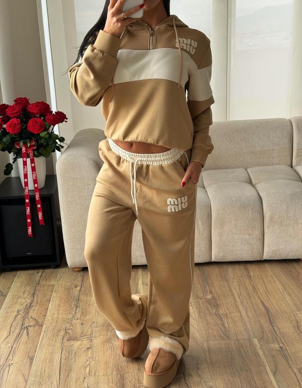 CONJUNTO MIU MIU NUDE FRANJA BLANCA - Image 1