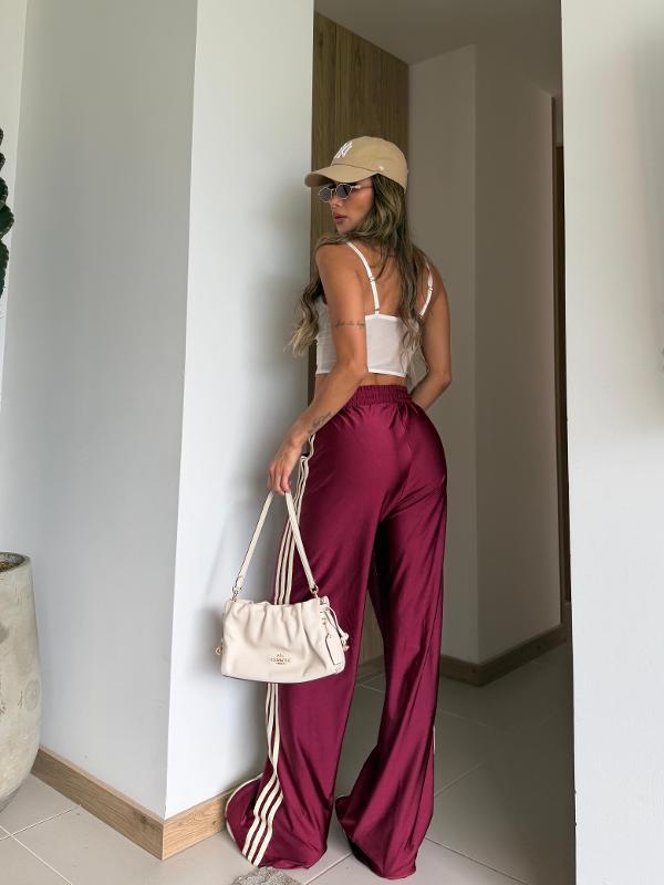 PANTALON VINOTINTO RAYAS CON AMARILLO - Image 2