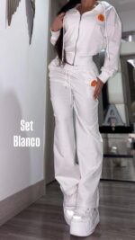 CONJUNTO HERMES ESTAMPADO DE CABALLO - Image 2
