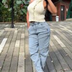 JEANS BALBOA CON BOTON ABAJO