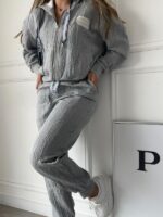 CONJUNTO DIOR RELIEVE EN CIERRE GRIS - Image 3
