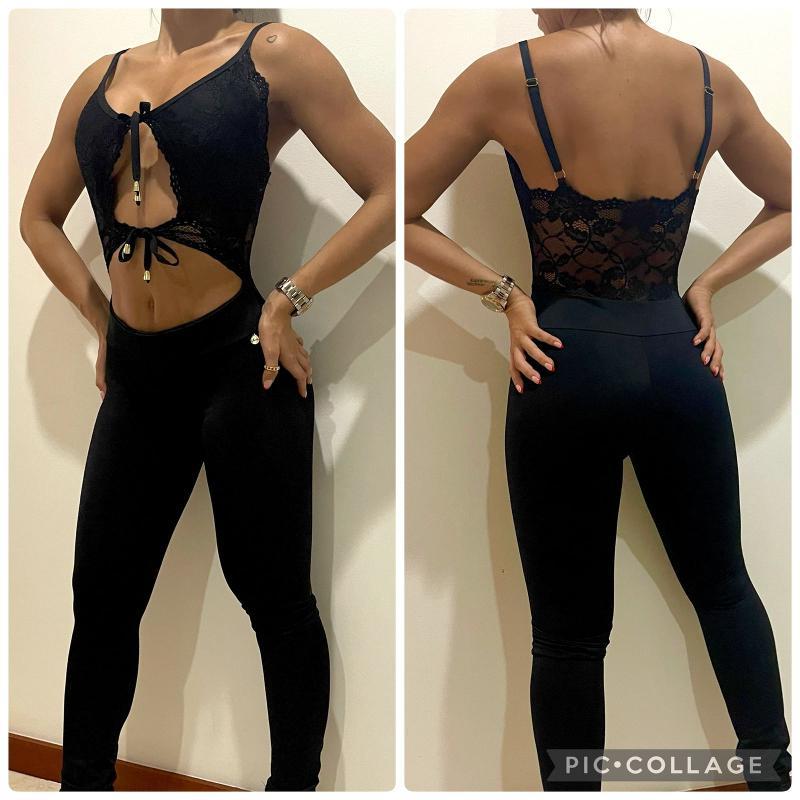 ENTERIZO NEGRO CON BLONDA - Image 1